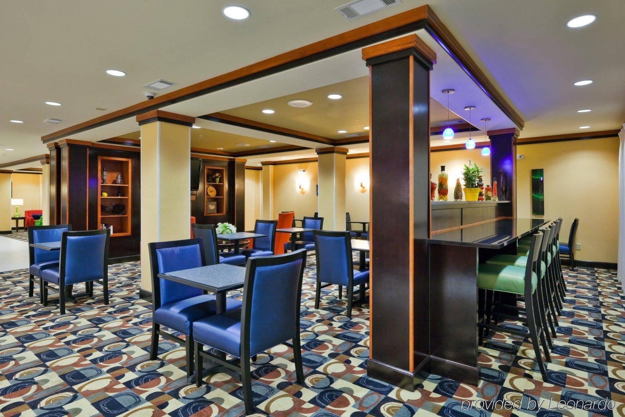 Holiday Inn Express Atmore By Ihg Экстерьер фото